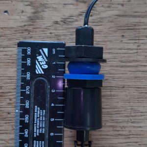 Inlet water float for ice machines