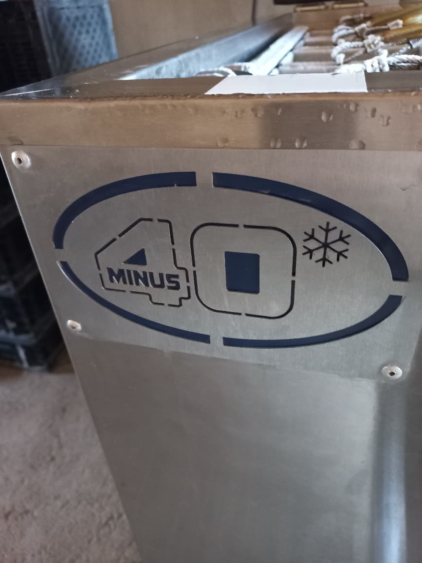 Minus40 Ice block maker