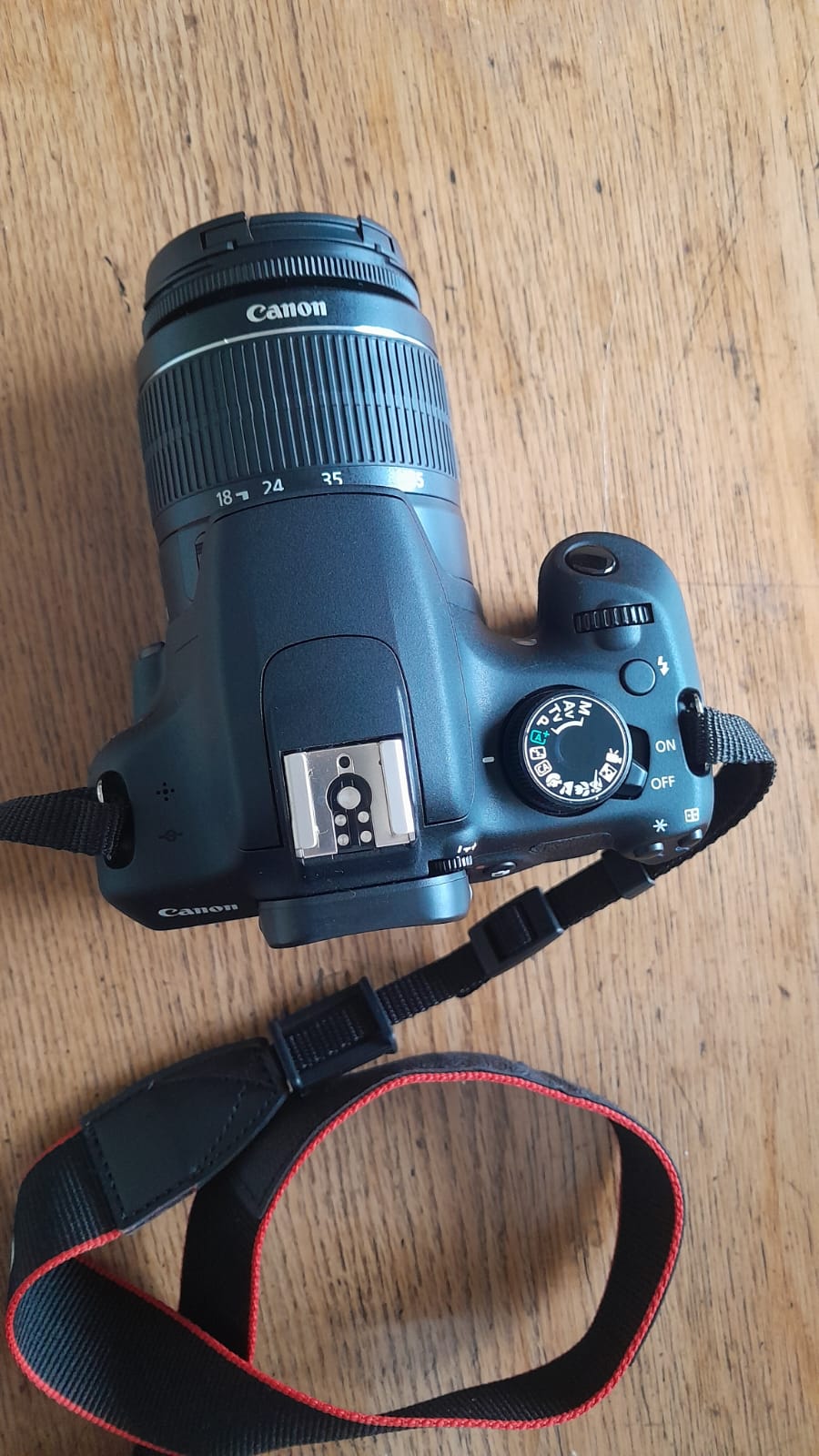 Canon Eos1200D camera 1
