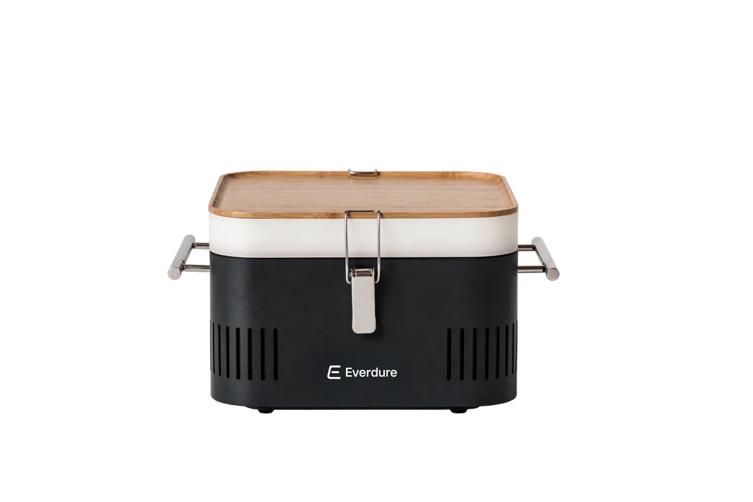 Cube portable charcoal braai